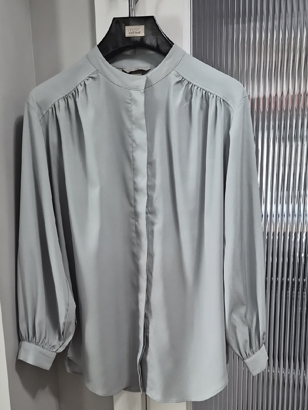 H&M Pale Green Long Sleeve Pleated Blouse